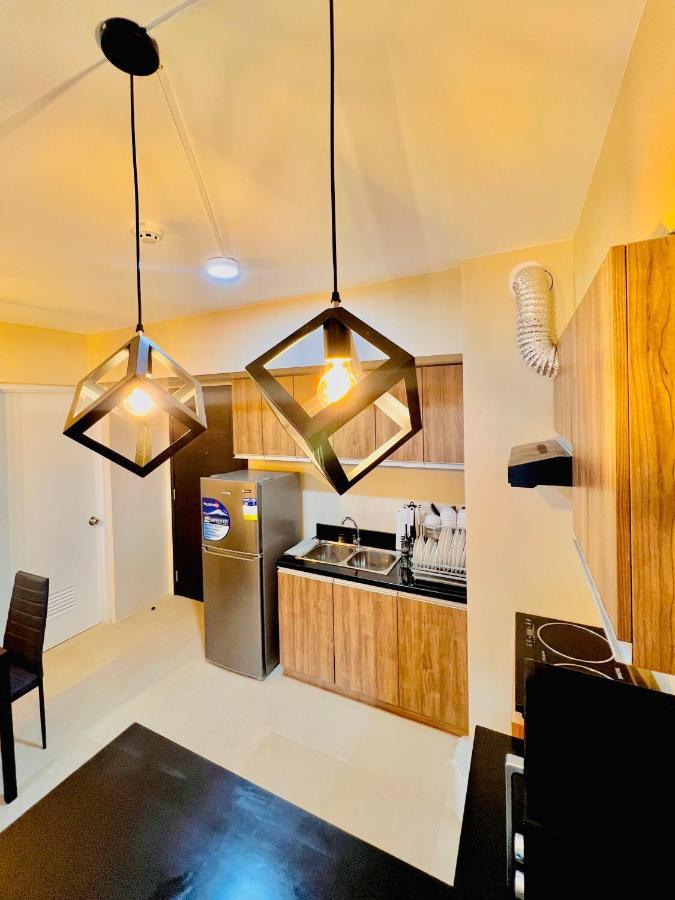 Appartement * *P Fantastic 2Br Option For 8 à Iloilo Extérieur photo